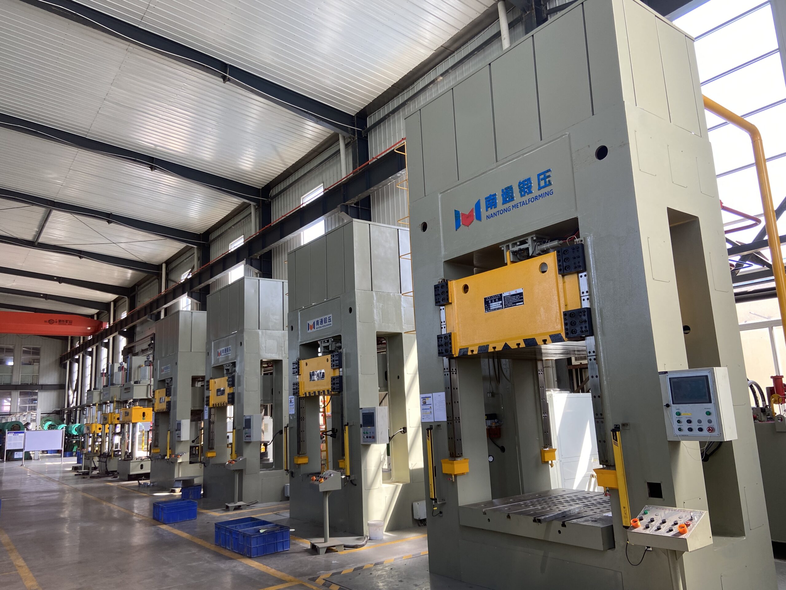 High precision progressive die stamping line